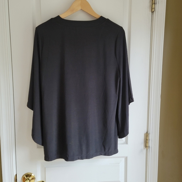 Love Scarlett bell sleeve black wrap top L NWT - Picture 5 of 5